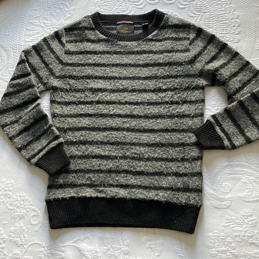 Scotch & Soda Gray and Black Crewneck Sweater. Men. Please see picture.